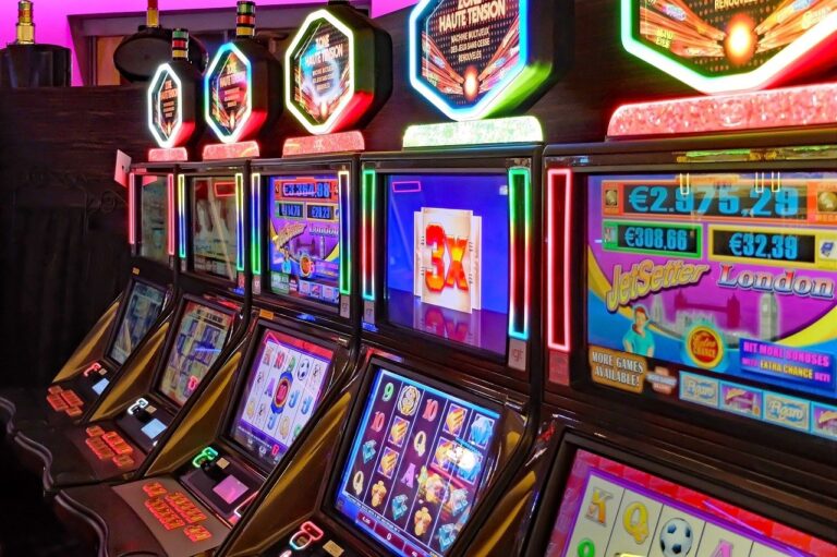 Slot Machine Etiquette: Do’s and Don’ts in the Casino