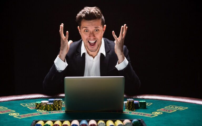 Why Online Casino Reviews Are Essential for Gamblers?