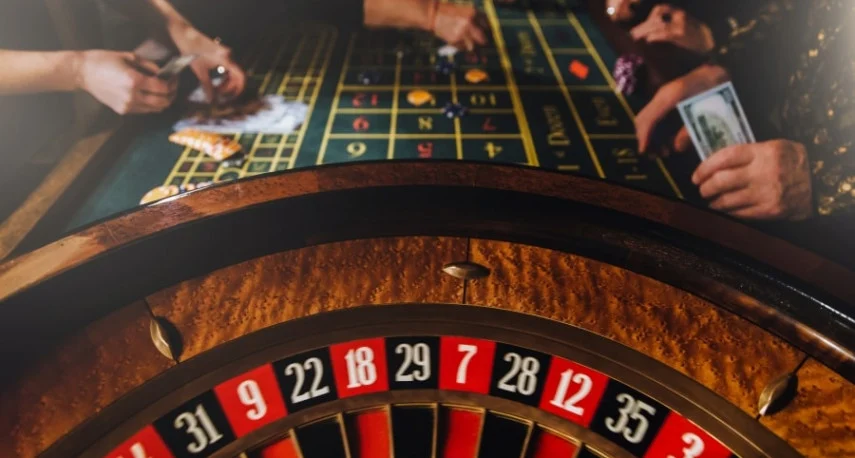 Rules Variations and Table Limits in Live Blackjack